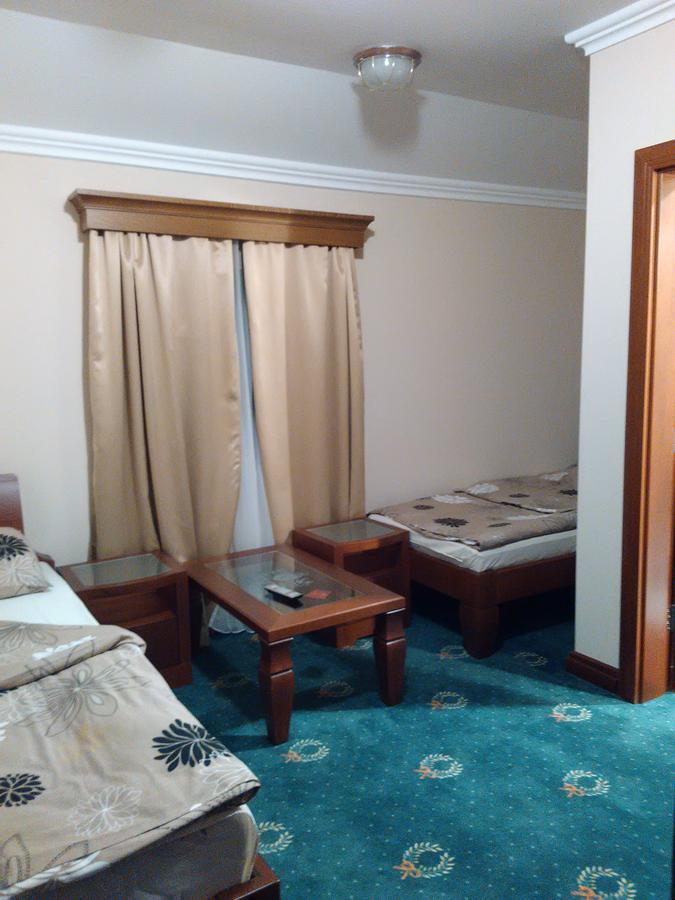 Hotel Village Stari Banovci Luaran gambar