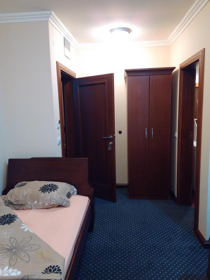 Hotel Village Stari Banovci Luaran gambar